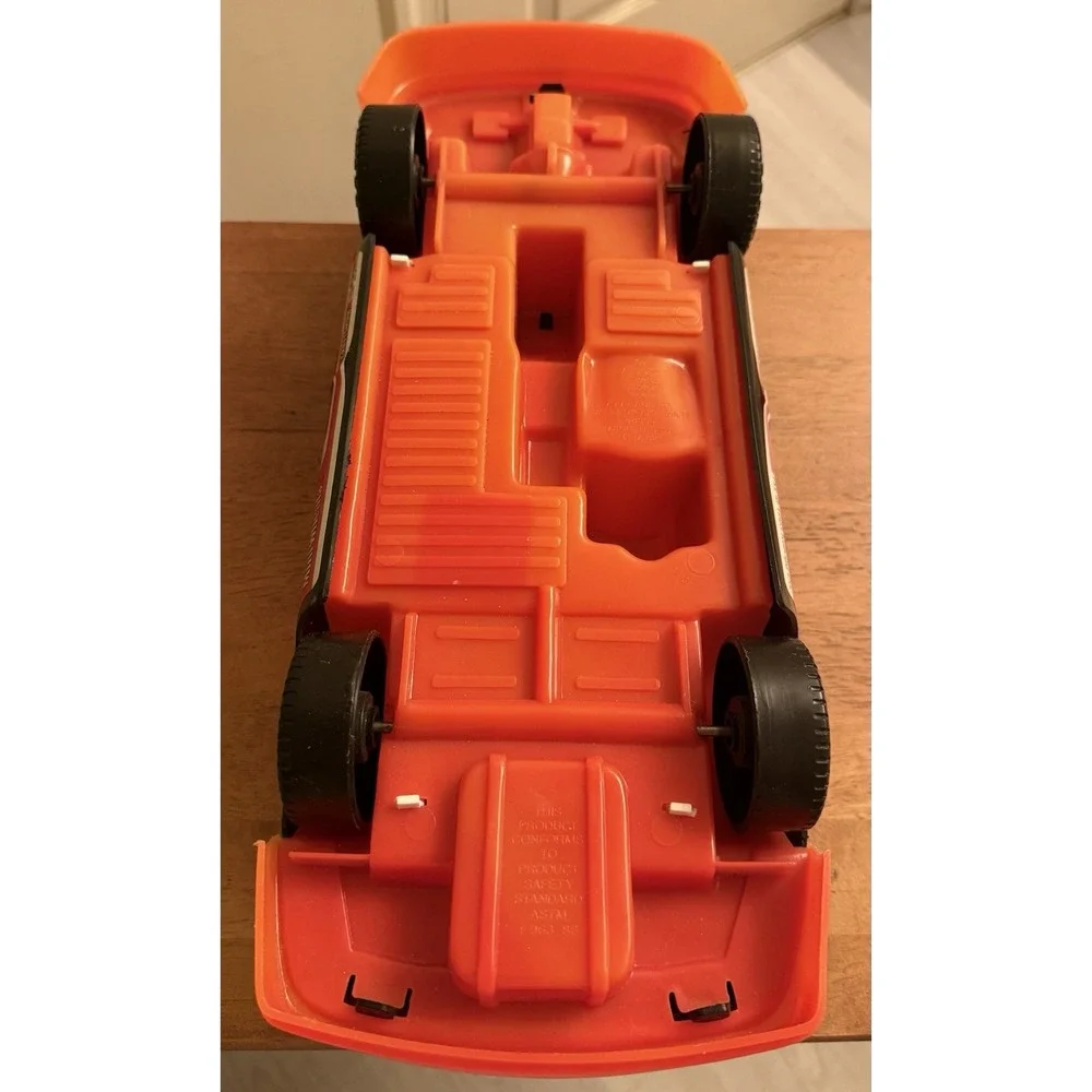 Vintage #14 Kelloggs Corn Flakes Toy Car 15